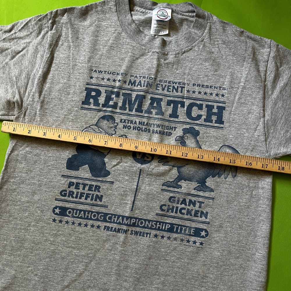 Family Guy Peter Griffin vs Giant Chicken Rematch T-Shirt Gray Mens Small Delta - Picture 4 of 5